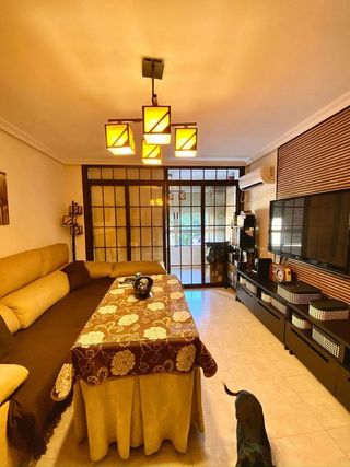 Piso en venta en Poligono Sur - La Oliva - Letanías en Sevilla