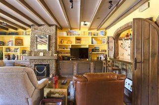 Casa adosada en venta en Benahavís