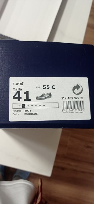 Zapatos de piel Unit talla 41 color burdeos