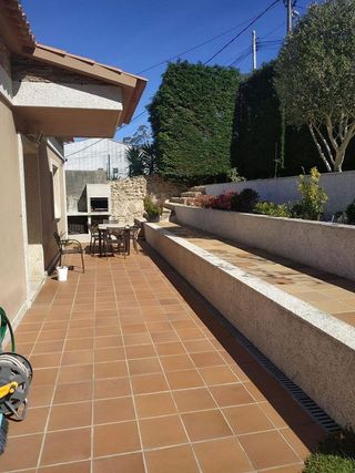 Chalet en venta en Grove (O)