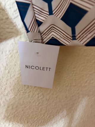 Traje Talla Única Estampado, elástico.