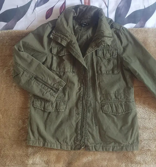 Chaqueta niño verde militar H&M
