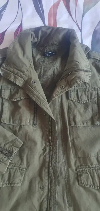 Chaqueta niño verde militar H&M