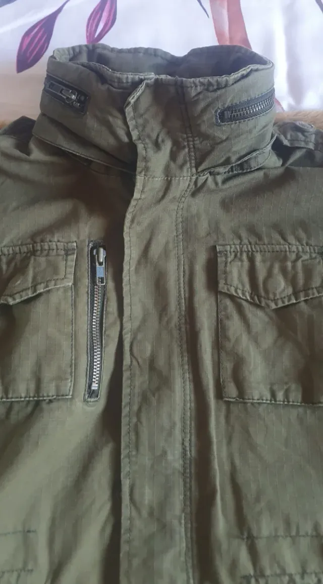 Chaqueta niño verde militar H&M