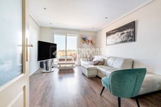 Piso en venta en Yucatán - Las Cornisas en Rozas de Madrid (Las)