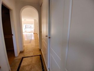 Piso en venta en Los Naranjos - Las Brisas en Marbella