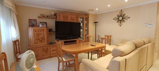 Casa adosada en venta en Hellín