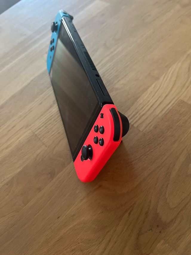 Nintendo Switch OLED Azul/Rojo