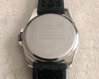 Reloj Tommy Hilfiger Negro y Plateado para niño