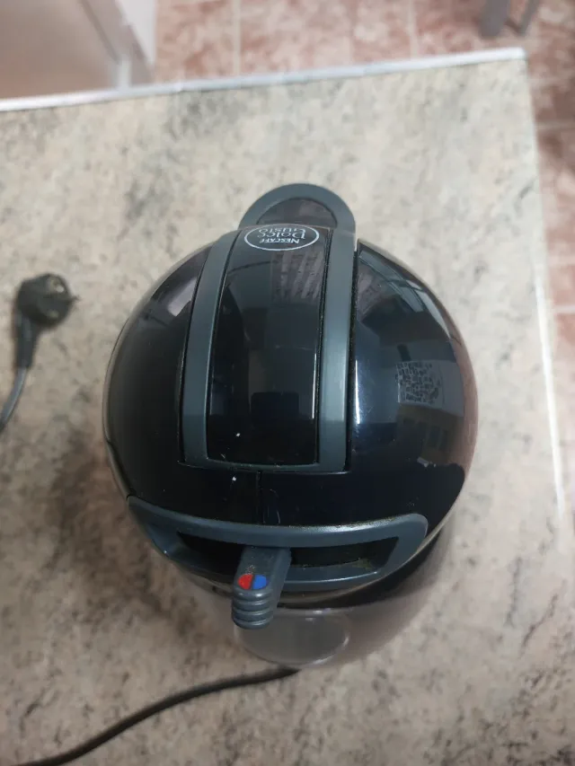 Cafetera Nescafé Dolce Gusto Negra