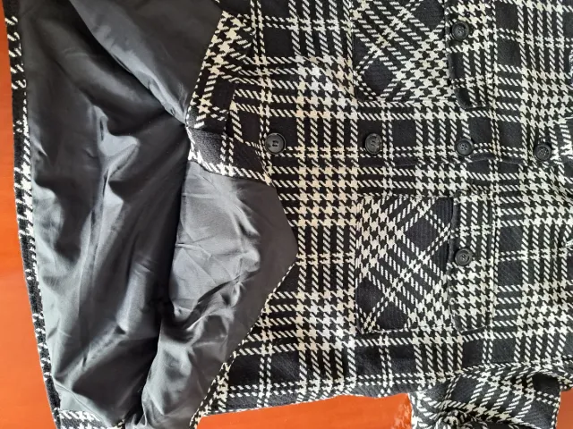 Chaqueta cuadros Pull and Bear mujer