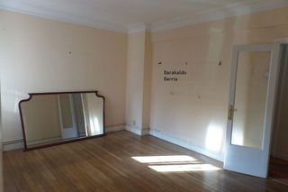 Piso en venta en Centro - Desierto - Arrontegi en Barakaldo