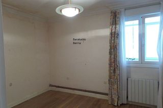 Piso en venta en Centro - Desierto - Arrontegi en Barakaldo