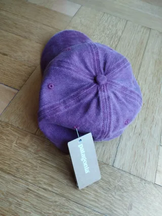 Cappello Patagonia Viola con Patch Logo