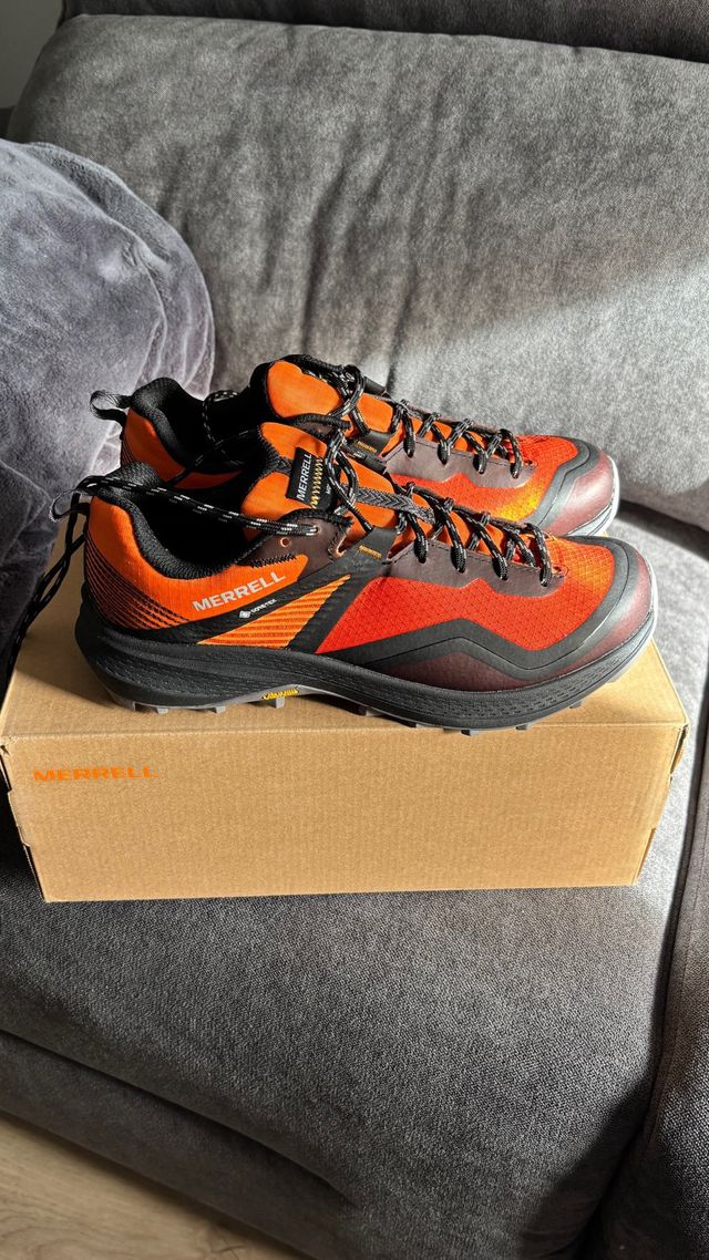 Vendo Zapatillas Merrell Gore-Tex Naranja/Negro