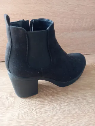 Botines tacón negros