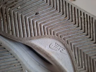 Zapatillas Nike Blancas y Negras