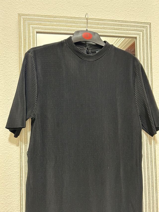 Vestido negro con cinturón