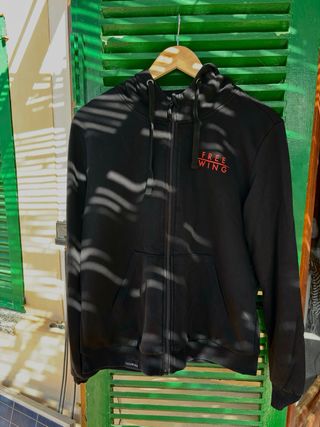 Sudadera AIRUSH Free Wing Negra y Roja