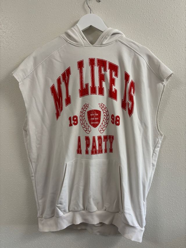 Sudadera Bershka sin mangas blanca