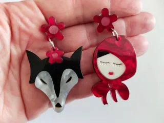 Pendientes Cuento Caperucita y Lobo