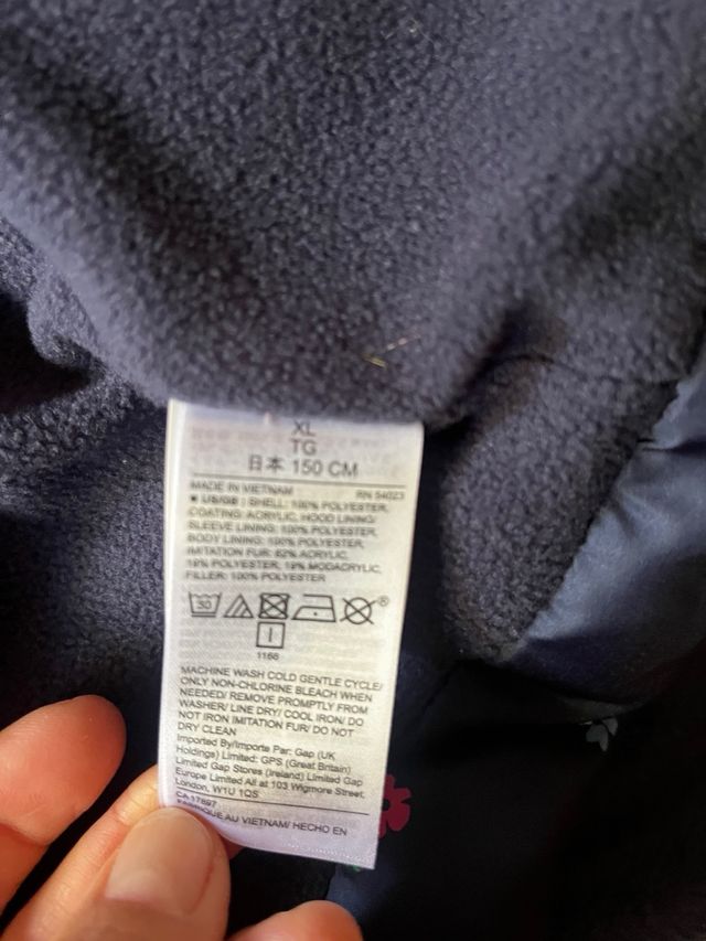 Abrigo GAP floral talla 10 sin estrenar