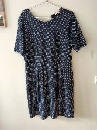 Vestido Esprit punto lunares azul y blanco.