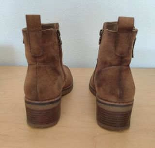 Botas de ante marrones