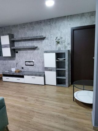 Piso en alquiler en Parque Alcosa - Jardines del Edén en Sevilla