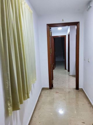 Piso en alquiler en Parque Alcosa - Jardines del Edén en Sevilla