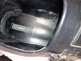 Zapatos MNG negros abotinados