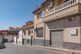 Chalet en venta en Atarfe