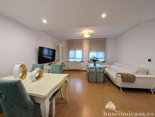 Chalet en venta en Linares