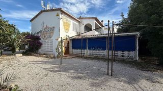 Chalet en venta en Sant Pere de Ribes Centro en Sant Pere de Ribes