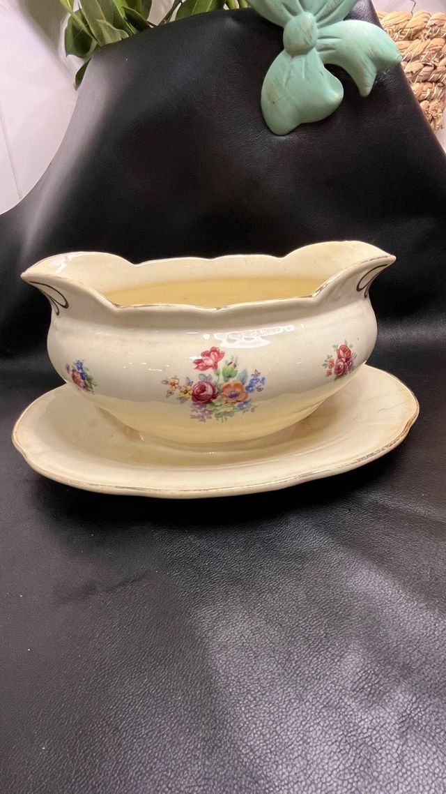 Salsera in porcellana retrò "RIVIERA"