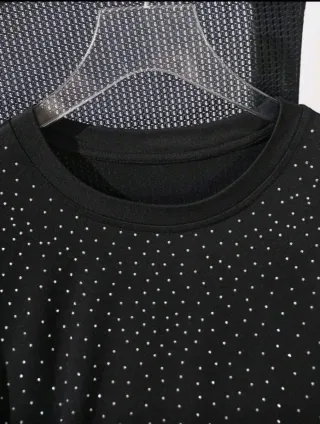 Maglia nera vintage per la taglia scrivetemi