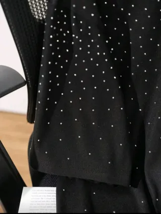 Maglia nera vintage per la taglia scrivetemi