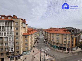 Piso en venta en Milán - Pumarín - Teatinos en Oviedo