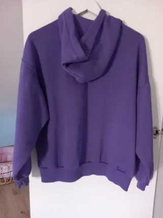 Sudadera Bershka Morada