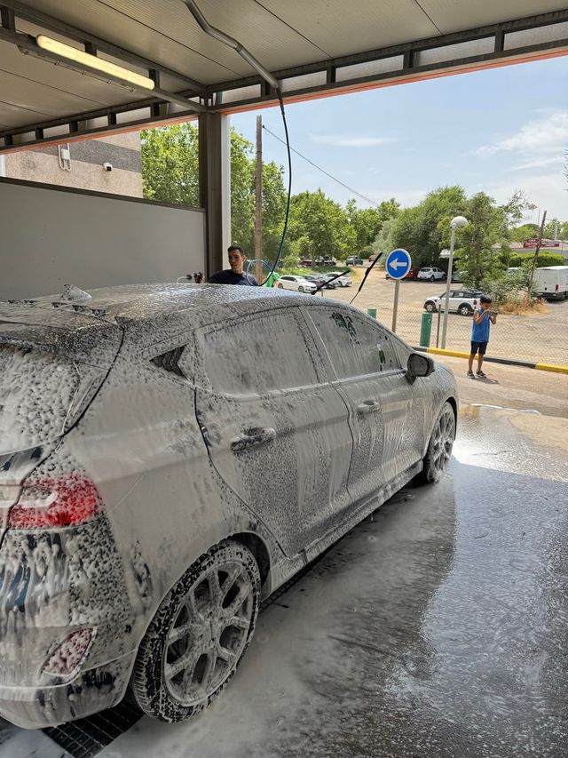 Lavado de coches a domicilio en Madrid