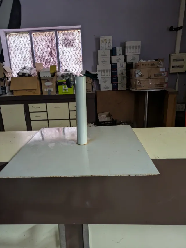 Base para sombrilla de hierro .40€ ud 150€ las 5 u