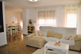 Piso en venta en Piscinas en Villarreal