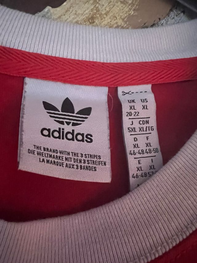 Conjunto Adidas Chándal y Camiseta Roja