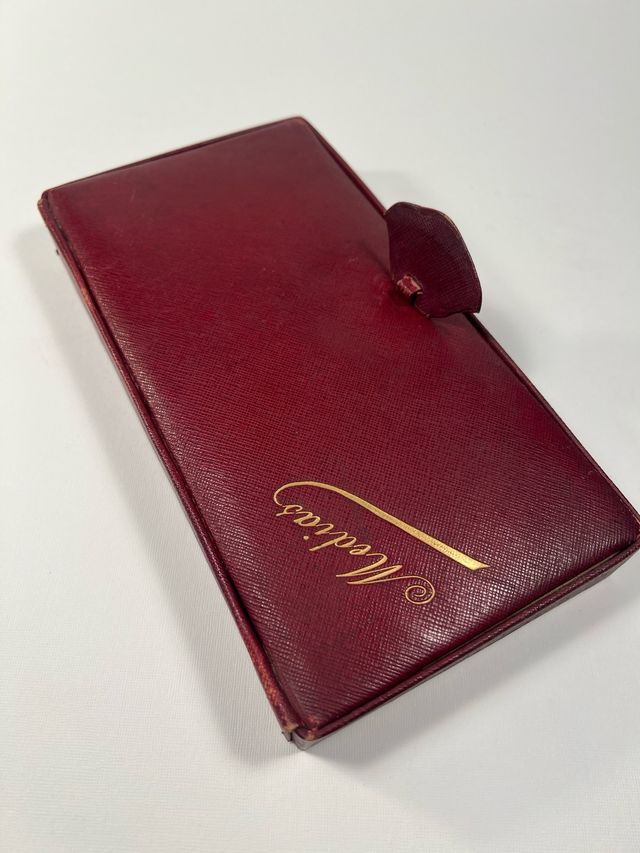 Caixa de couro para meias vintage Medias