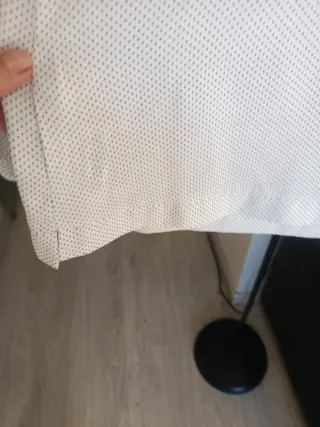 Blusa Mango Talla S Blanca con topos negros Nueva!