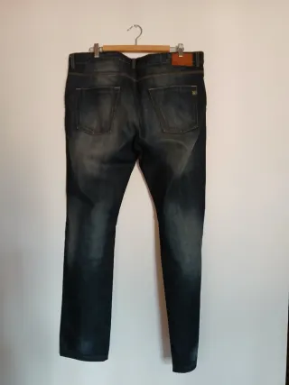 Pantalón vaquero Pedro del Hierro T50