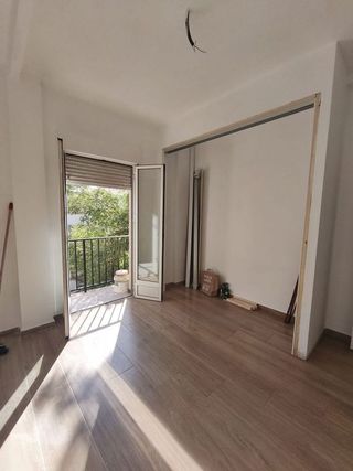 Piso en alquiler en Cruz Roja en Sevilla