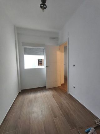 Piso en alquiler en Cruz Roja en Sevilla