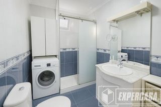 Casa adosada en venta en Alameda Park en Manises