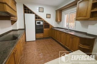 Casa adosada en venta en Alameda Park en Manises